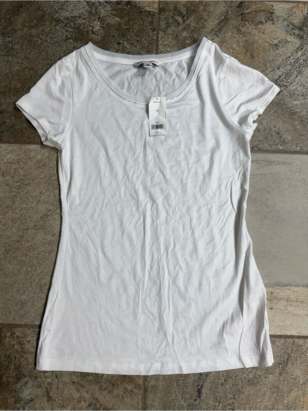 NWT Banana Republic Classic White Scoop Neck Tee - size XS